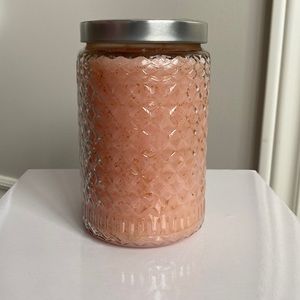 Gold Canyon - Large Pink Berry Meringue Heritage Candle